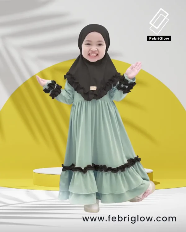 তাসনিমা বেবি বোরকা - সবুজ (হিজাবসহ ফুল সেট)